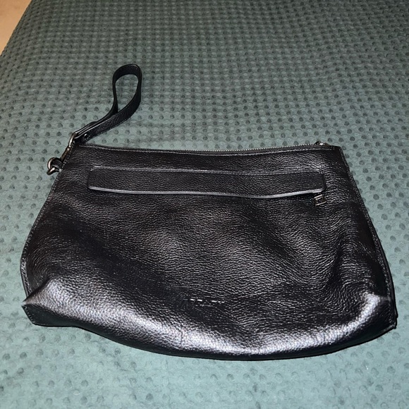Large black Coach clutch/wristlet - Picture 1 of 6
